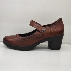 ZAPATO CORREA CON TACON COMODO Y SUELA DE GOMA CUERO