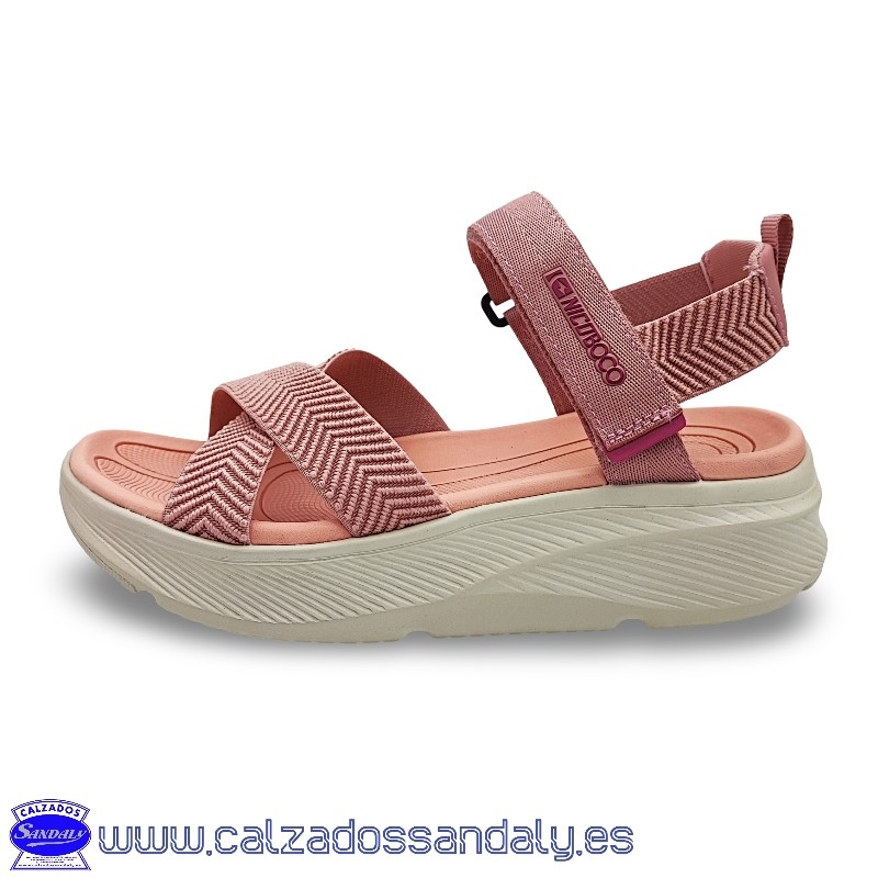 SANDALIA CUÑA CONFORT CON TIRAS CRUZADAS ELASTICAS Y VELCRO SUPERIOR CON SUELA DEPORTIVA Y PLANTILLA DE GEL FOAM