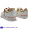 ZAPATILLAS JOMA COLEGIAL DE LINEA VESTIR CON CORDONES ELASTICOS Y VELCRO - BLANCO / DORADO