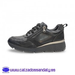 ZAPATILLA CASUAL CON CORDON...