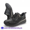 ZAPATILLA CASUAL CON CORDON Y CREMALLERA CON CUÑA - NEGRO / METALIZADO