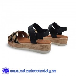 OH MY SANDALS SANDALIA PLATAFORMA COMODA Y PLANTILLA GEL CON TIRAS CRUZADAS TRENZADA - NEGRO / BEIG
