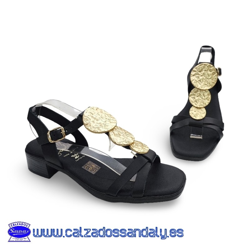 OH MY SANDALS SANDALIA TACON PLANO CON MONEDAS EN EL EMPEINE Y SUELA CONFORT FLEXIBLE Y PLANTILLA GEL - NEGRO