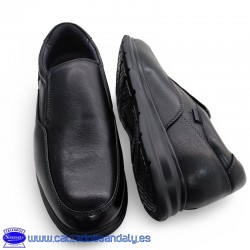 ZAPATO KIOWA DE HOMBRE CON GOMAS LATERALES PARA FACIL PONER Y SUELA LIGERA - NEGRO