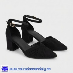 ZAPATO PUNTA FINA Y COGIDO AL TOBILLO EN SERRAJE SUAVE CON TACON ANCHO COMODO - NEGRO