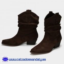 BOTA CAMPERA EN SERRAJE SUAVE Y TACON COMODO CON TAPA DE GOMA - MARRON